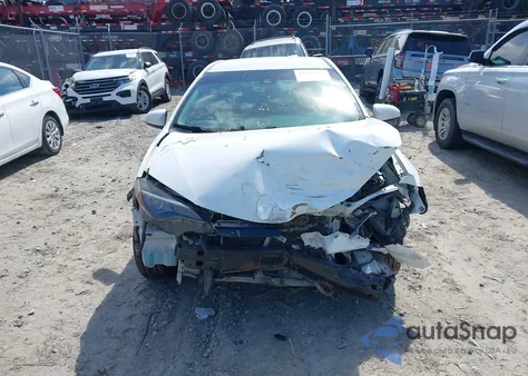 2018 Toyota Corolla Le из США, поврежденный, VIN 5YFBURHE7JP751749